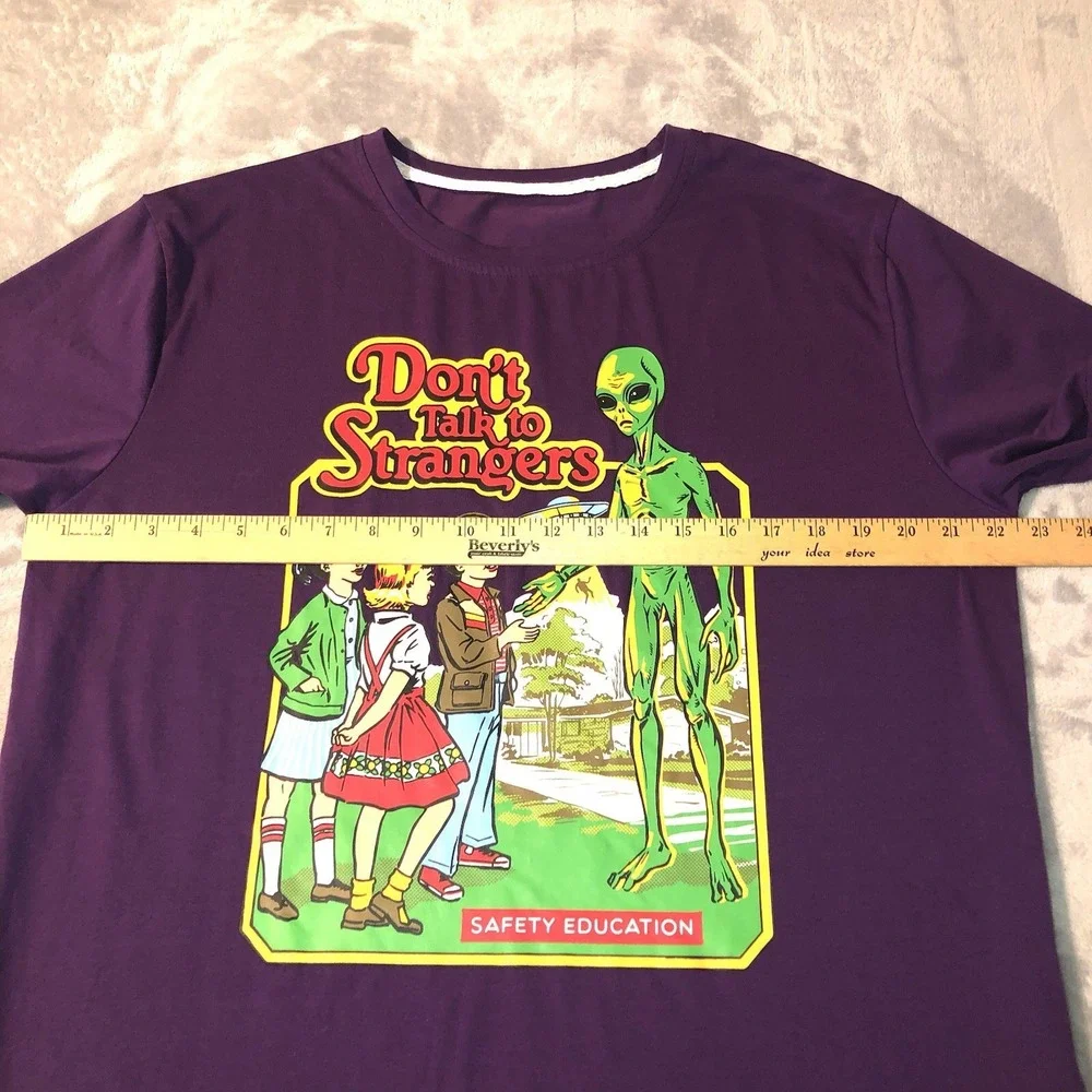 Romwe Don't Talk To Strangers Purple Unisex‎ T-Shirt Size Large Alien Safety Ed